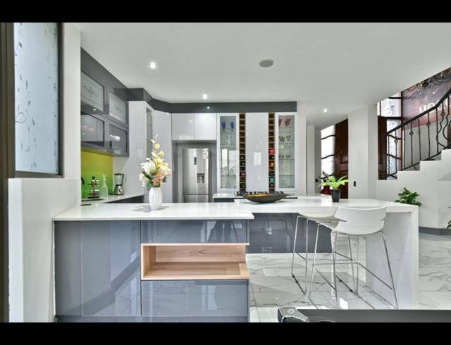 4 BEDROOM HOUSE FOR SALE IN GLENVISTA